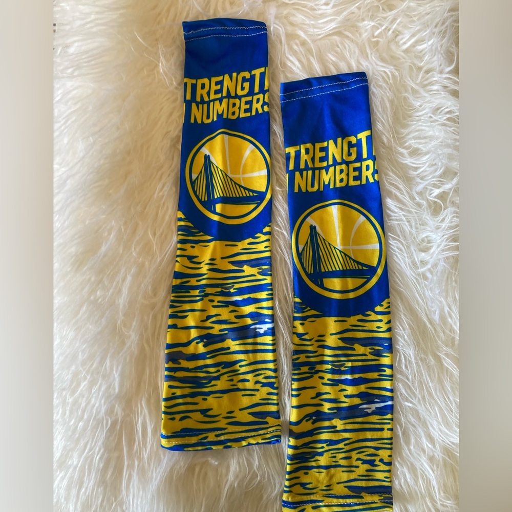 🏀 WARRIORS BASKETBALL FAN Arm Sleeves 🏀 COLLECTOR’S ITEM 🏀